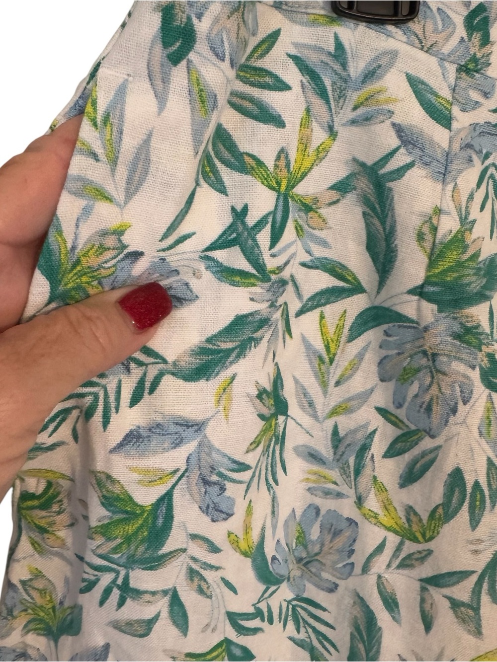 ELLEN TRACY  Cream Skort with Green & Blue Leaf Print LARGE    #M - Picture 2 of 9